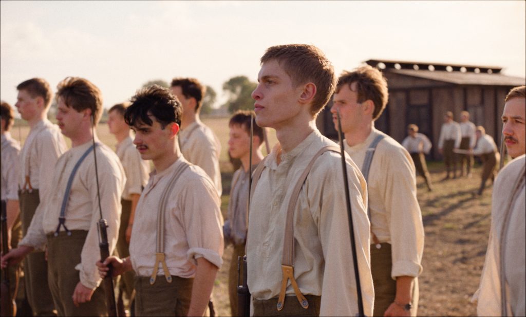 Film By The Sea Door Het Jaar: Coward